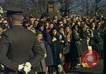 Standbild Zuschauer Washington DC USA, 1963, aus Sekunde 48 historischem Filmmaterial Videoclip 65675039228