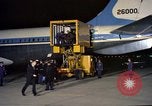 Standbild Jacqueline Kennedy Andrews Air Force Base Maryland USA, 1963, aus Sekunde 13 historischem Filmmaterial Videoclip 65675039232
