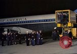 Standbild Jacqueline Kennedy Andrews Air Force Base Maryland USA, 1963, aus Sekunde 23 historischem Filmmaterial Videoclip 65675039232