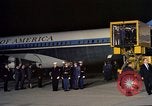 Standbild Jacqueline Kennedy Andrews Air Force Base Maryland USA, 1963, aus Sekunde 25 historischem Filmmaterial Videoclip 65675039232