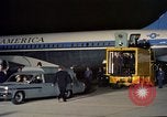 Standbild Jacqueline Kennedy Andrews Air Force Base Maryland USA, 1963, aus Sekunde 38 historischem Filmmaterial Videoclip 65675039232