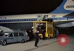 Standbild Jacqueline Kennedy Andrews Air Force Base Maryland USA, 1963, aus Sekunde 43 historischem Filmmaterial Videoclip 65675039232