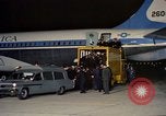 Standbild Jacqueline Kennedy Andrews Air Force Base Maryland USA, 1963, aus Sekunde 54 historischem Filmmaterial Videoclip 65675039232