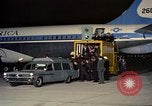 Standbild Jacqueline Kennedy Andrews Air Force Base Maryland USA, 1963, aus Sekunde 57 historischem Filmmaterial Videoclip 65675039232