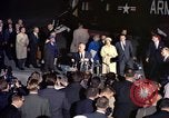 Standbild Präsident Lyndon B Johnson Andrews Air Force Base Maryland USA, 1963, aus Sekunde 43 historischem Filmmaterial Videoclip 65675039233