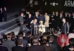 Standbild Präsident Lyndon B Johnson Andrews Air Force Base Maryland USA, 1963, aus Sekunde 61 historischem Filmmaterial Videoclip 65675039233