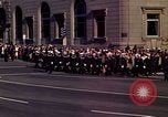 Image John Kennedy's cortège funèbre Washington DC USA, 1963, de la seconde 14 séquences d'archives historiques vidéo 65675039240