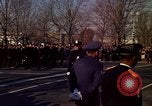 Image John Kennedy's cortège funèbre Washington DC USA, 1963, de la seconde 32 séquences d'archives historiques vidéo 65675039240