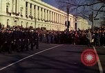 Image John Kennedy's cortège funèbre Washington DC USA, 1963, de la seconde 44 séquences d'archives historiques vidéo 65675039240