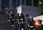 Standbild John Kennedy's Trauerzug Washington DC USA, 1963, aus Sekunde 30 historischem Filmmaterial Videoclip 65675039241
