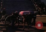 Immagine di Corteo Funebre di John Kennedy Washington DC USA, 1963, secondo 36 filmato di repertorio 65675039257