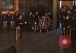 Immagine di Bandiera-drappeggiato scrigno di John Kennedy Washington DC USA, 1963, secondo 22 filmato di repertorio 65675039258