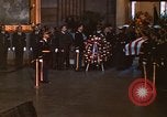 Immagine di Bandiera-drappeggiato scrigno di John Kennedy Washington DC USA, 1963, secondo 32 filmato di repertorio 65675039258