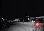 Immagine di Il presidente Lyndon B Johnson Andrews Air Force Base Maryland USA, 1963, secondo 35 filmato di repertorio 65675039267