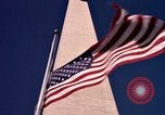 Standbild Flagge auf Halbmast Washington DC USA, 1963, aus Sekunde 54 historischem Filmmaterial Videoclip 65675039277