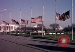 Standbild Flagge auf Halbmast Washington DC USA, 1963, aus Sekunde 59 historischem Filmmaterial Videoclip 65675039277