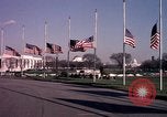 Standbild Flagge auf Halbmast Washington DC USA, 1963, aus Sekunde 60 historischem Filmmaterial Videoclip 65675039277