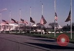 Standbild Flagge auf Halbmast Washington DC USA, 1963, aus Sekunde 62 historischem Filmmaterial Videoclip 65675039277