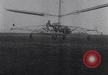 Standbild D'Ascanio D'AT3 Hubschrauber Ciampino Italien, 1930, aus Sekunde 13 historischem Filmmaterial Videoclip 65675039282