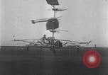 Standbild D'Ascanio D'AT3 Hubschrauber Ciampino Italien, 1930, aus Sekunde 29 historischem Filmmaterial Videoclip 65675039282