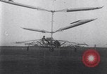 Standbild D'Ascanio D'AT3 Hubschrauber Ciampino Italien, 1930, aus Sekunde 34 historischem Filmmaterial Videoclip 65675039282