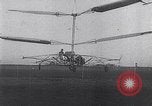Standbild D'Ascanio D'AT3 Hubschrauber Ciampino Italien, 1930, aus Sekunde 37 historischem Filmmaterial Videoclip 65675039282