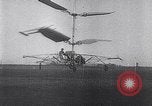 Standbild D'Ascanio D'AT3 Hubschrauber Ciampino Italien, 1930, aus Sekunde 38 historischem Filmmaterial Videoclip 65675039282