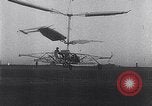 Standbild D'Ascanio D'AT3 Hubschrauber Ciampino Italien, 1930, aus Sekunde 43 historischem Filmmaterial Videoclip 65675039282