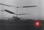 Standbild D'Ascanio D'AT3 Hubschrauber Ciampino Italien, 1930, aus Sekunde 50 historischem Filmmaterial Videoclip 65675039282