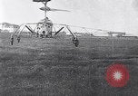 Standbild D'Ascanio D'AT3 Hubschrauber Ciampino Italien, 1930, aus Sekunde 61 historischem Filmmaterial Videoclip 65675039282