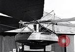 Standbild De Bothezat Hubschrauber Dayton Ohio USA, 1921, aus Sekunde 44 historischem Filmmaterial Videoclip 65675039283