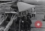 Standbild De Bothezat Helikopter test Dayton Ohio USA, 1922, aus Sekunde 39 historischem Filmmaterial Videoclip 65675039284