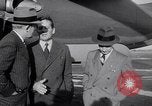 Immagine di Edsel Ford Santa Monica California USA, 1941, secondo 25 filmato di repertorio 65675039291