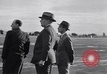 Immagine di Edsel Ford Santa Monica California USA, 1941, secondo 40 filmato di repertorio 65675039291