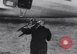 Standbild New York City Air defense test während Zweiten Weltkrieg Mitchel Field Long Island New York USA, 1941, aus Sekunde 25 historischem Filmmaterial Videoclip 65675039297