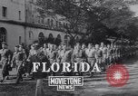 Standbild flying Kadetten Miami Florida USA, 1941, aus Sekunde 10 historischem Filmmaterial Videoclip 65675039298