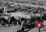 Standbild Flugzeuge B-17D Seattle Washington USA, 1941, aus Sekunde 15 historischem Filmmaterial Videoclip 65675039301