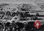 Standbild Flugzeuge B-17D Seattle Washington USA, 1941, aus Sekunde 16 historischem Filmmaterial Videoclip 65675039301
