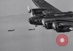 Standbild Flugzeuge B-17D Seattle Washington USA, 1941, aus Sekunde 29 historischem Filmmaterial Videoclip 65675039301