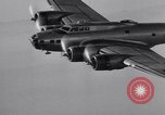 Standbild Flugzeuge B-17D Seattle Washington USA, 1941, aus Sekunde 31 historischem Filmmaterial Videoclip 65675039301
