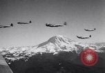 Standbild Flugzeuge B-17D Seattle Washington USA, 1941, aus Sekunde 49 historischem Filmmaterial Videoclip 65675039301