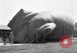 Immagine di Barrage palloncini Fort Lewis Washington USA, 1941, secondo 10 filmato di repertorio 65675039309