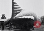 Immagine di Barrage palloncini Fort Lewis Washington USA, 1941, secondo 26 filmato di repertorio 65675039309