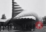 Immagine di Barrage palloncini Fort Lewis Washington USA, 1941, secondo 27 filmato di repertorio 65675039309