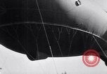 Immagine di Barrage palloncini Fort Lewis Washington USA, 1941, secondo 33 filmato di repertorio 65675039309
