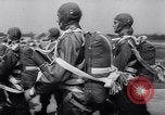 Image États-Unis 501e Bataillon Parachutiste Fort Benning Georgia USA, 1941, de la seconde 13 séquences d'archives historiques vidéo 65675039310