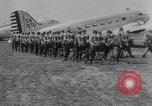 Image États-Unis 501e Bataillon Parachutiste Fort Benning Georgia USA, 1941, de la seconde 16 séquences d'archives historiques vidéo 65675039310