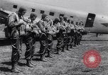 Image États-Unis 501e Bataillon Parachutiste Fort Benning Georgia USA, 1941, de la seconde 19 séquences d'archives historiques vidéo 65675039310