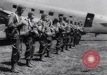 Image États-Unis 501e Bataillon Parachutiste Fort Benning Georgia USA, 1941, de la seconde 20 séquences d'archives historiques vidéo 65675039310