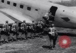Image États-Unis 501e Bataillon Parachutiste Fort Benning Georgia USA, 1941, de la seconde 34 séquences d'archives historiques vidéo 65675039310